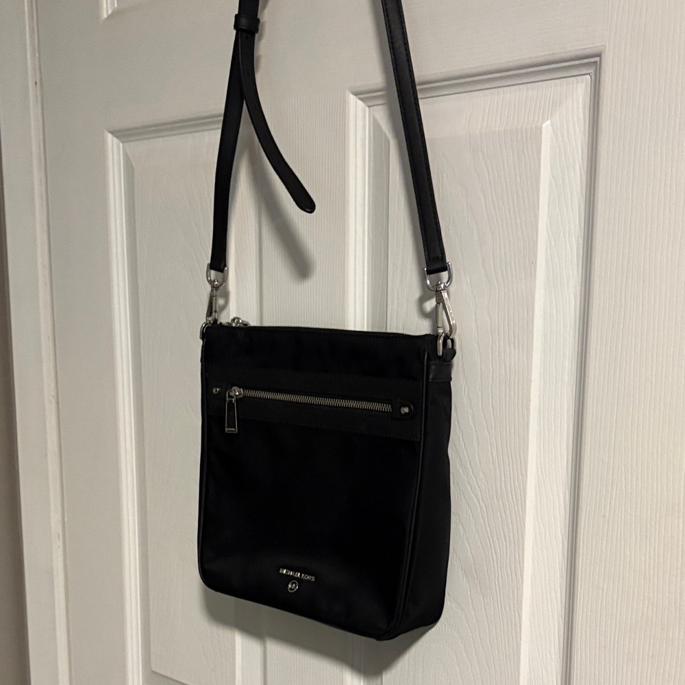 Michael Kors Jet Set Black Crossbody Bag